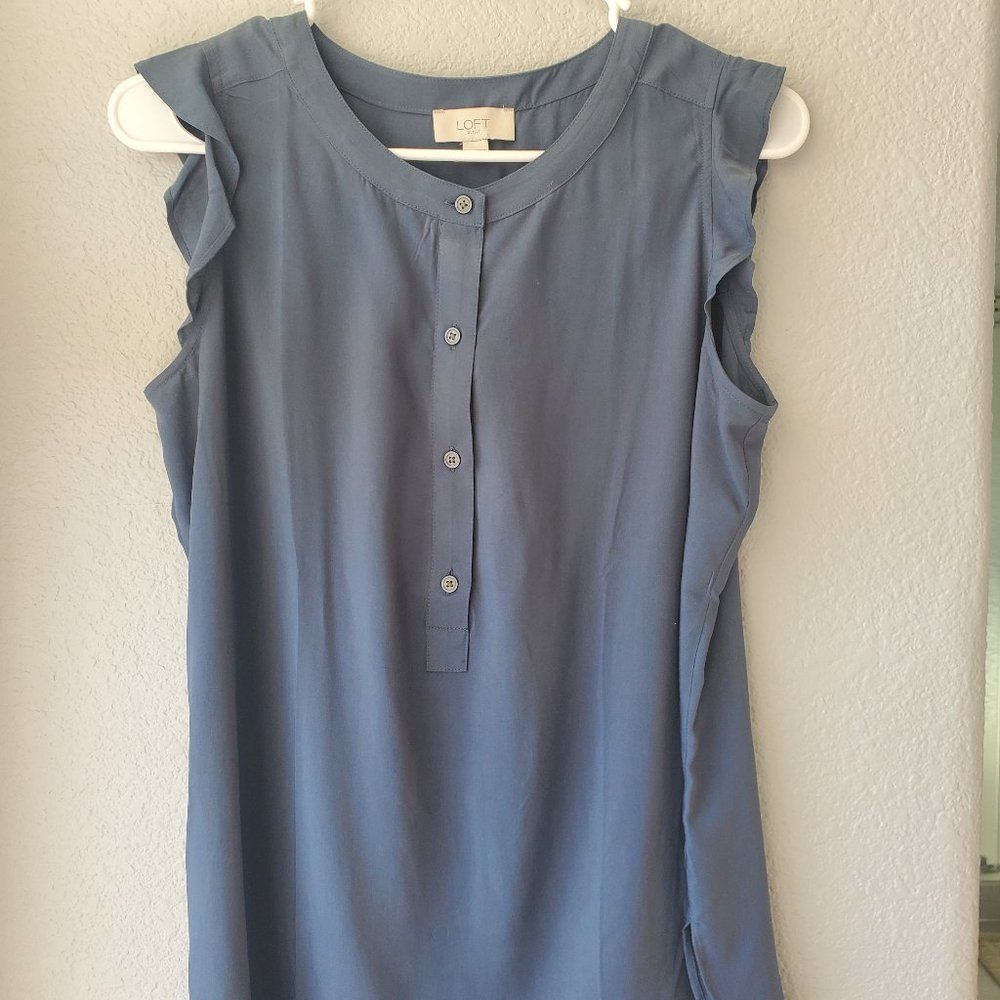 Loft Sleveless Blouse - Size Small